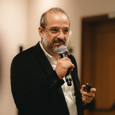 Professor Daniel Romeiro Mendes