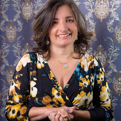 Débora Vanessa Caús Brandão