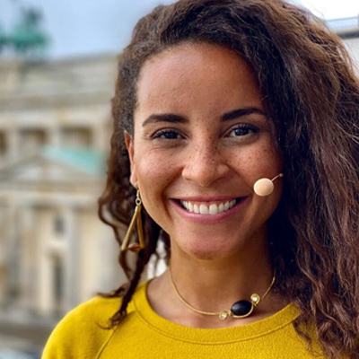Professora Domitila Barros