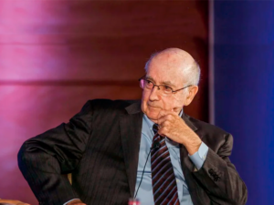 Folha de S.Paulo entrevista Philip Kotler e menciona novo curso do professor na ESPM 1 Philip Kotler, novo professor da ESPM