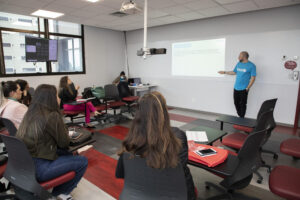 LifeLongLearNing_Tech_207-scaled.jpg