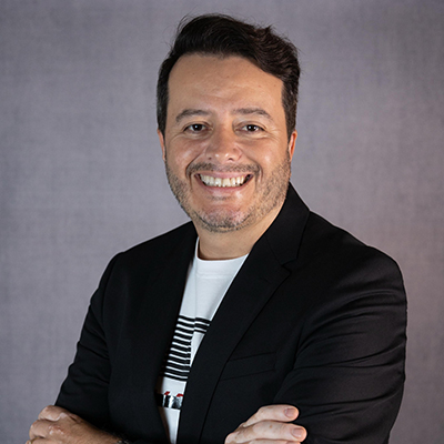 Marcelo Flores