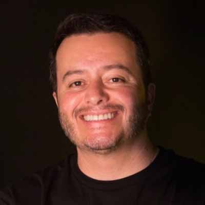 Marcelo Flores