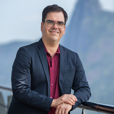 Professor Pedro Rivas
