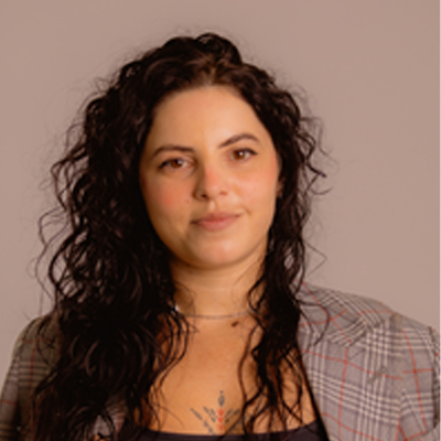 Professora Priscila Milk