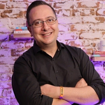 Professor Rafael Rez