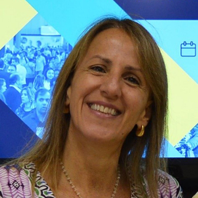 Professora Silvia Fagundes