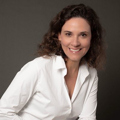 Claudia Leon