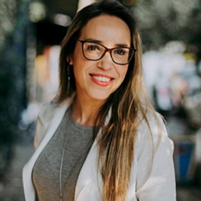 Professora Debora Saldanha