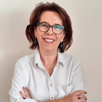 Professora Laize Barros