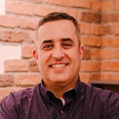 Professor Marcelo Marques