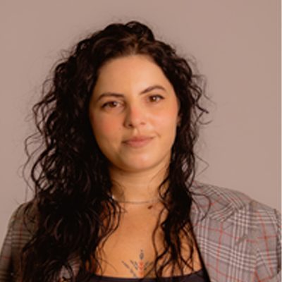 Professora Priscila Milk
