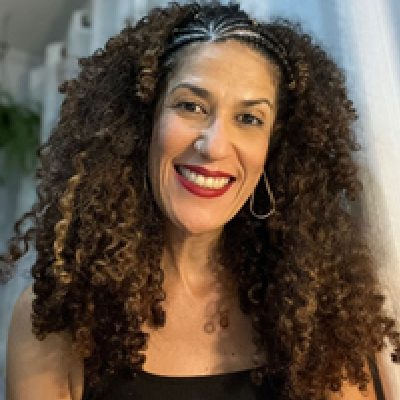 professora Sarina Sena