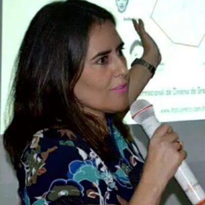 Professora Erica Ariano