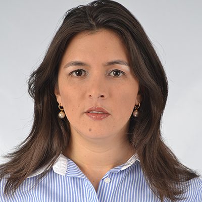 Professora Viviane Ferreira